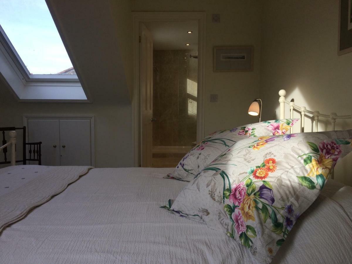 Bed and Breakfast Old Station Gardens, Sw London Teddington Exteriér fotografie